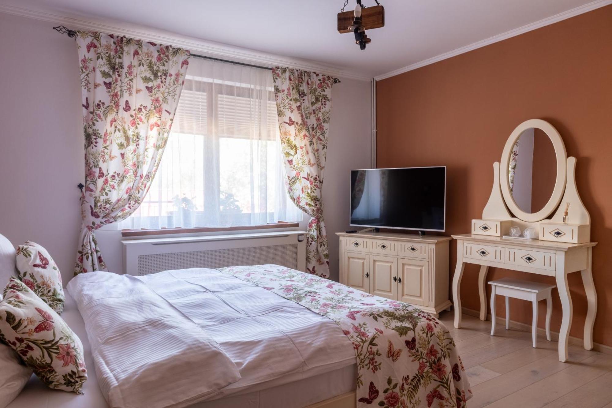 Hotel Vila Crisalia Sibiel -Sibiu (Adults Only) Zewnętrze zdjęcie