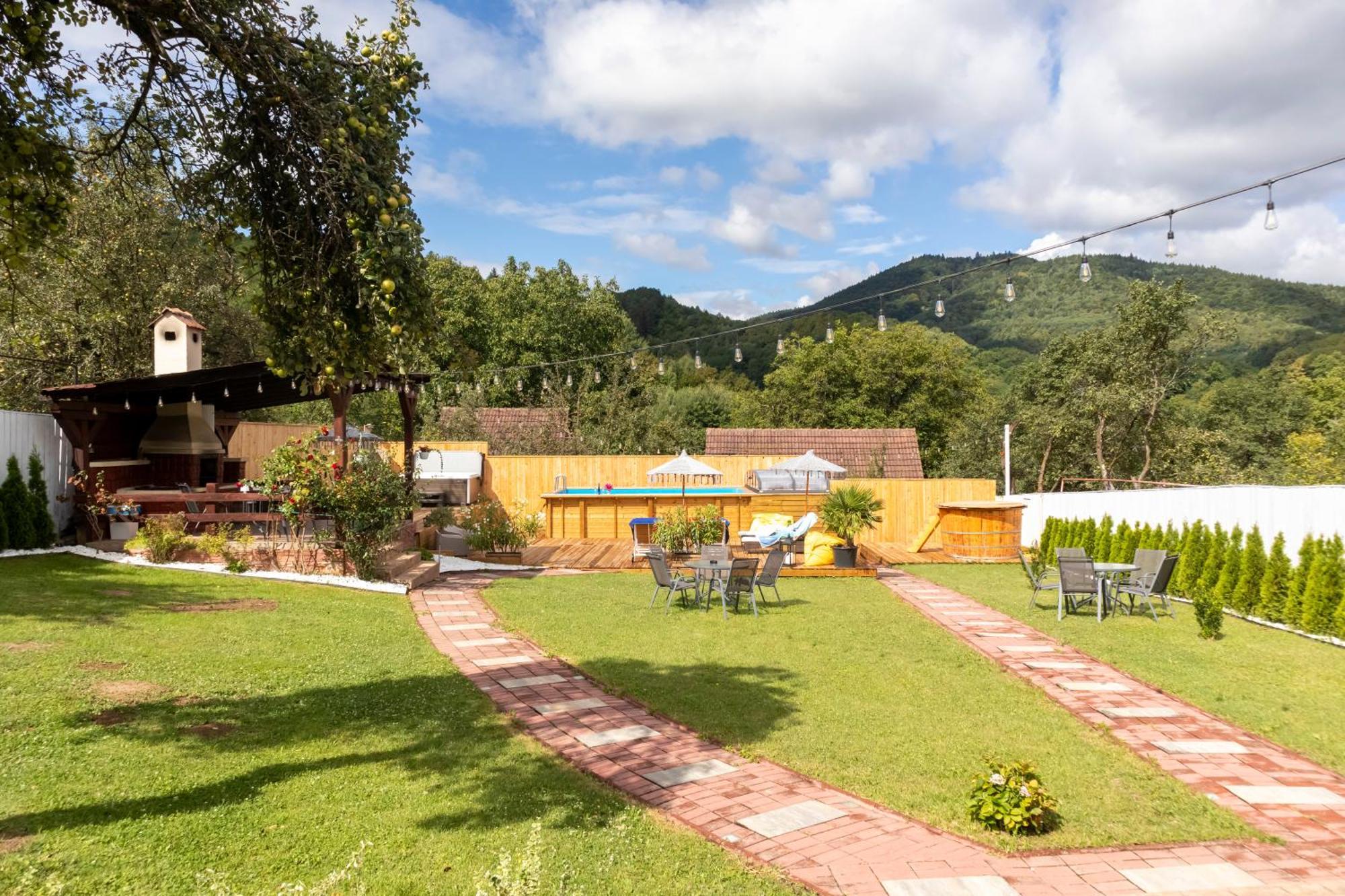 Hotel Vila Crisalia Sibiel -Sibiu (Adults Only) Zewnętrze zdjęcie